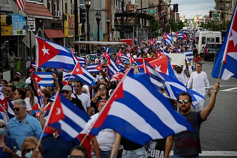 Protesta en apoyo a los cubanos que se manifiestan contra el gobierno, en Nueva Jersey.